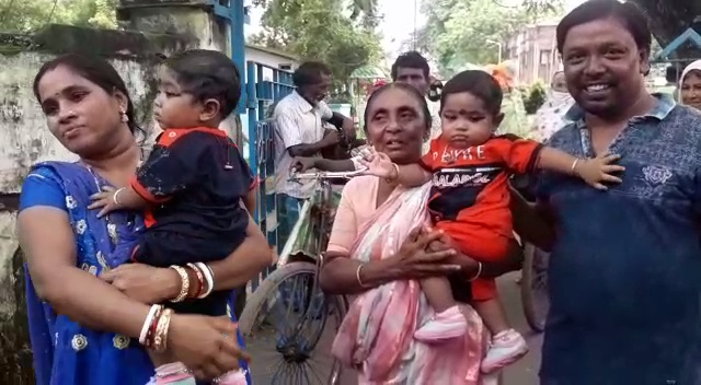 murshidabad twin babies out from jail after their parents get 1 month relief in parole