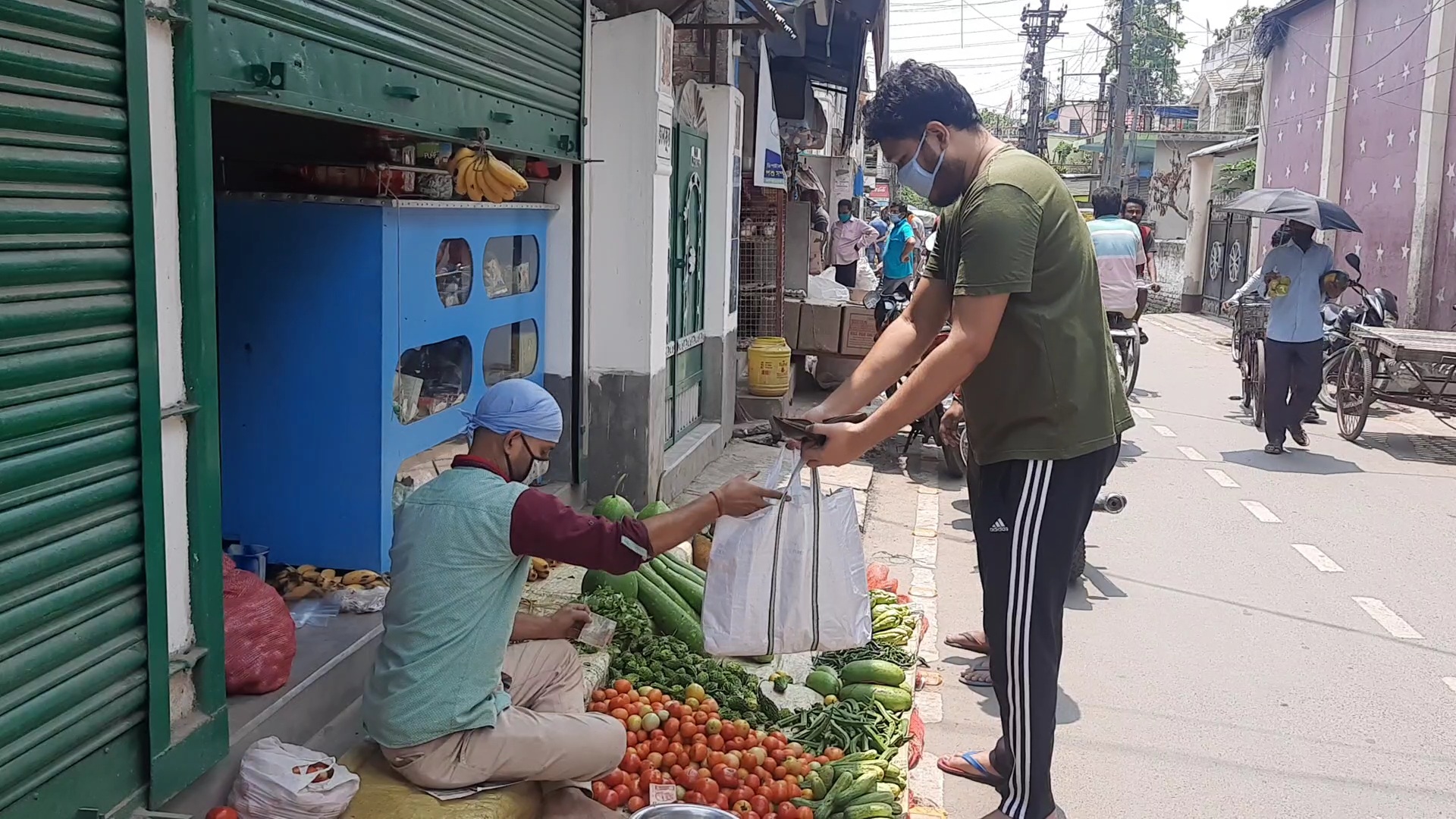 vegetable seller Pradip ghosh of Raiganj