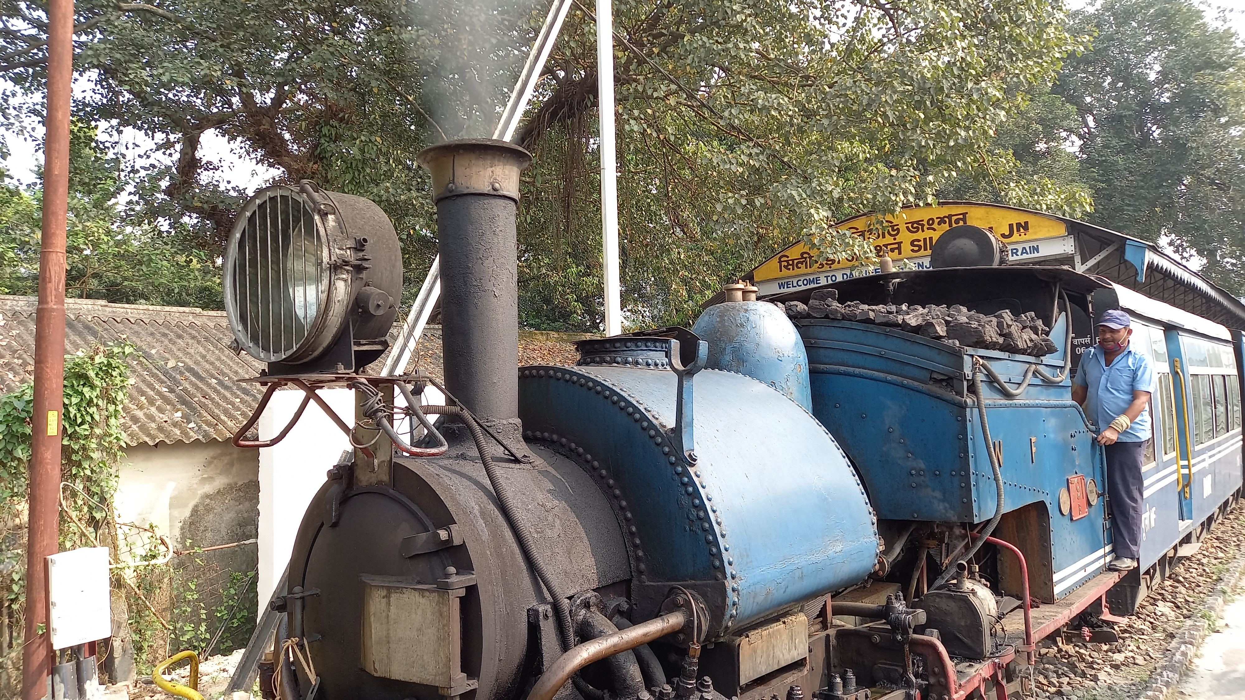 Darjeeling toy train resuming