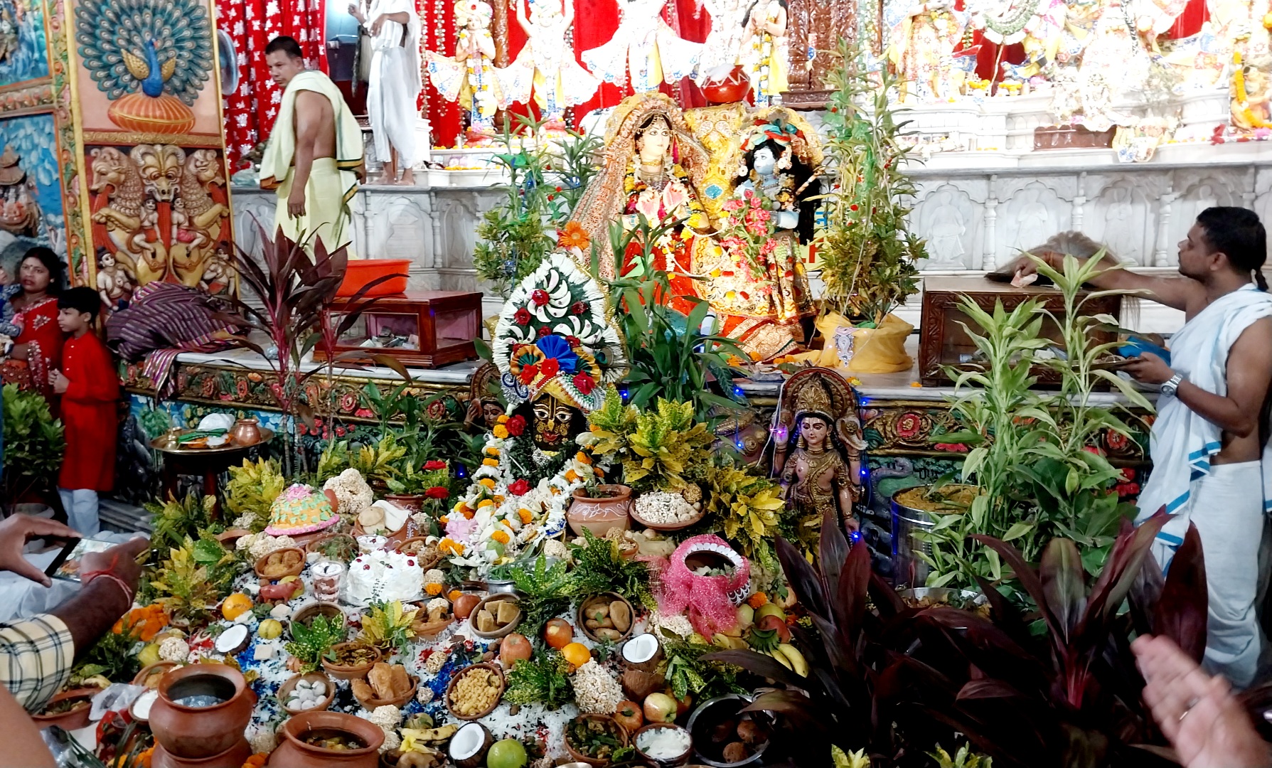 Govardhan Puja with six quintals Annakoot bhog in Siliguri ISKCON Temple