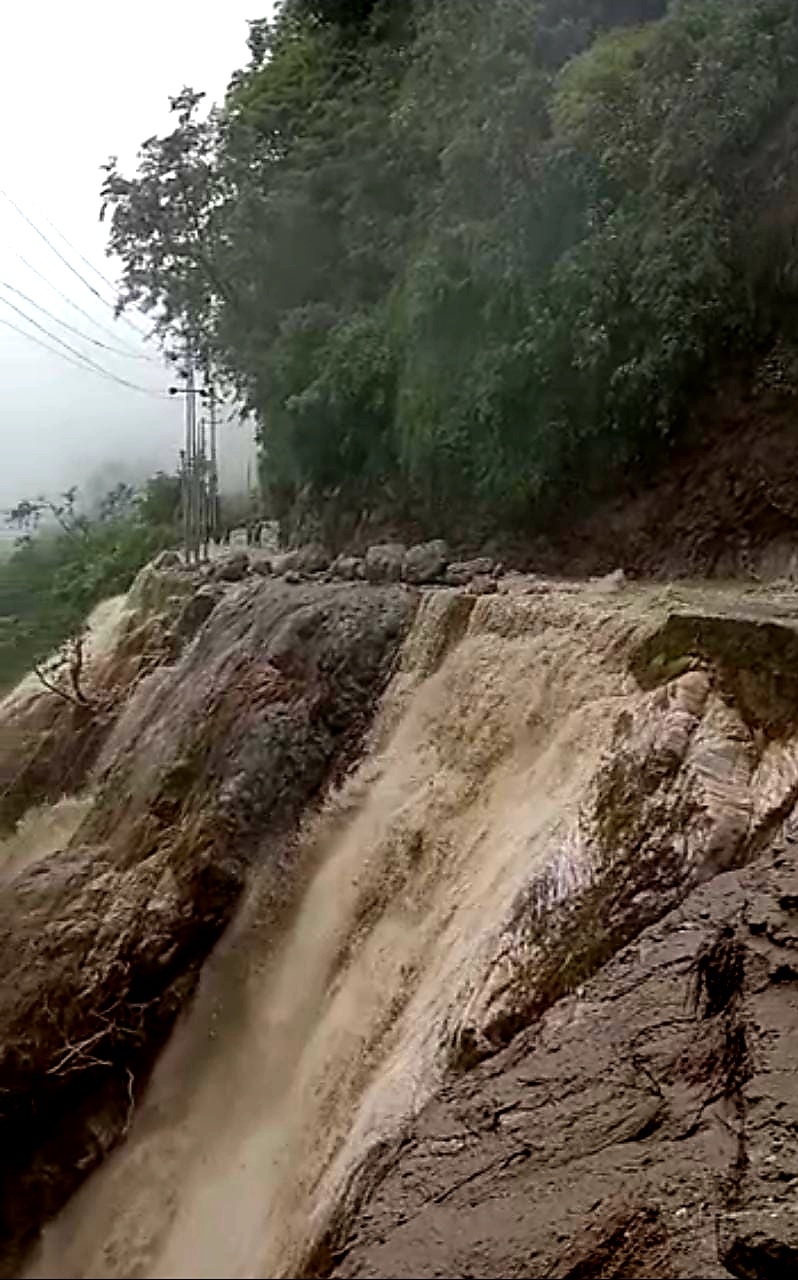 landslide in many places of Sikkim due to heavy Rain