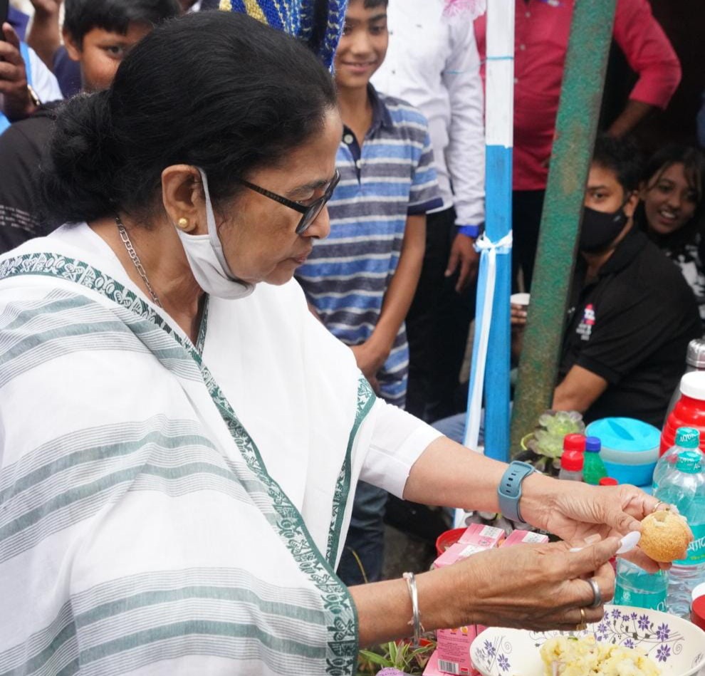 Mamata Makes Panupuri: