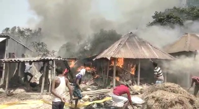 houses destroyed in fire