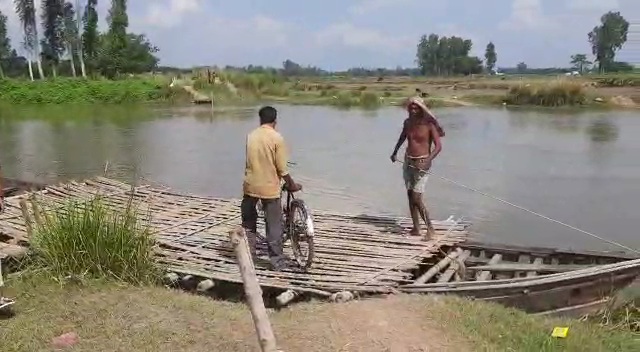 Locals of Raiganj Khalsi area demand Bridge on Kulik River