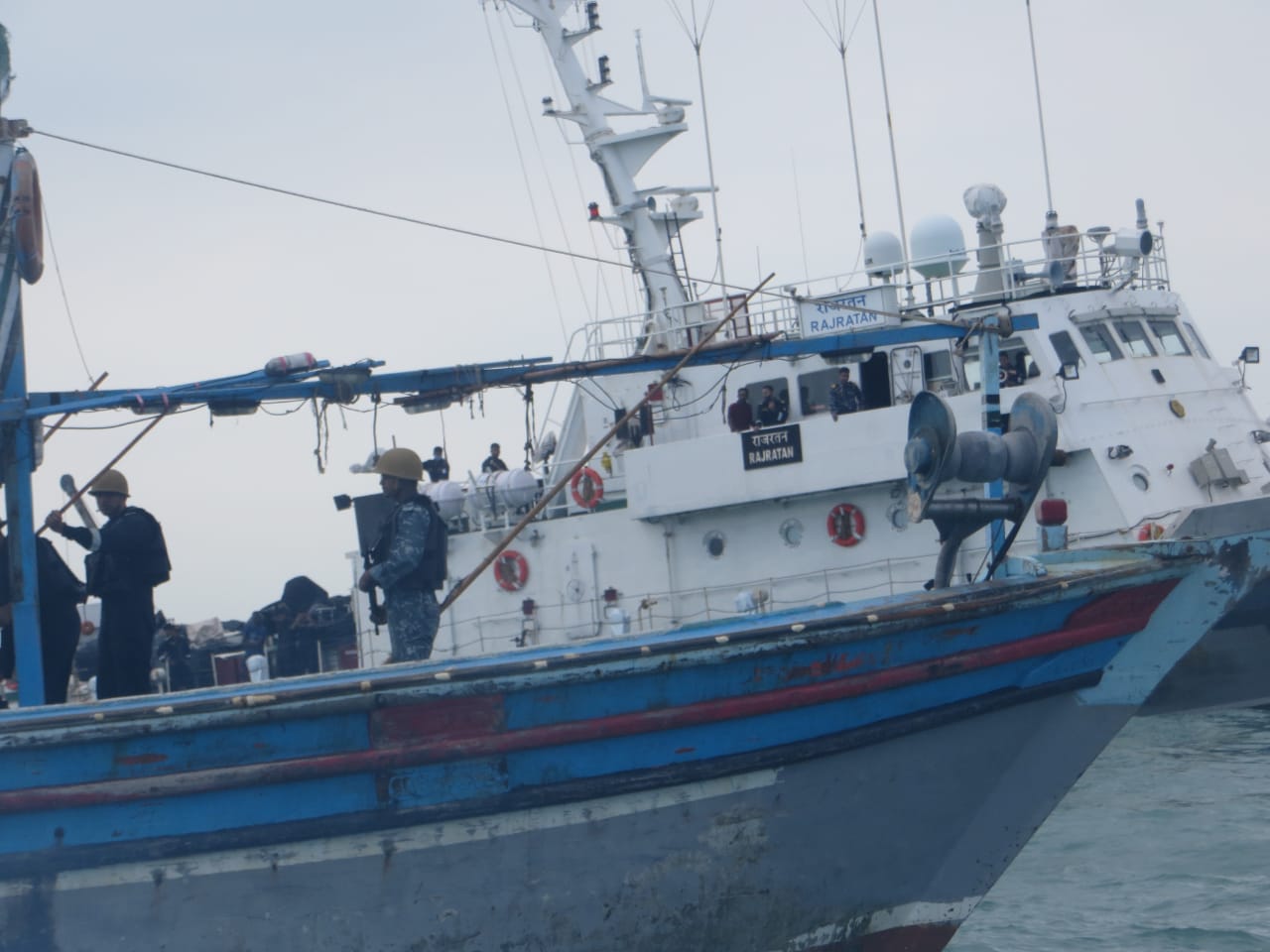 Indian Coast Guard apprehends Pak boat