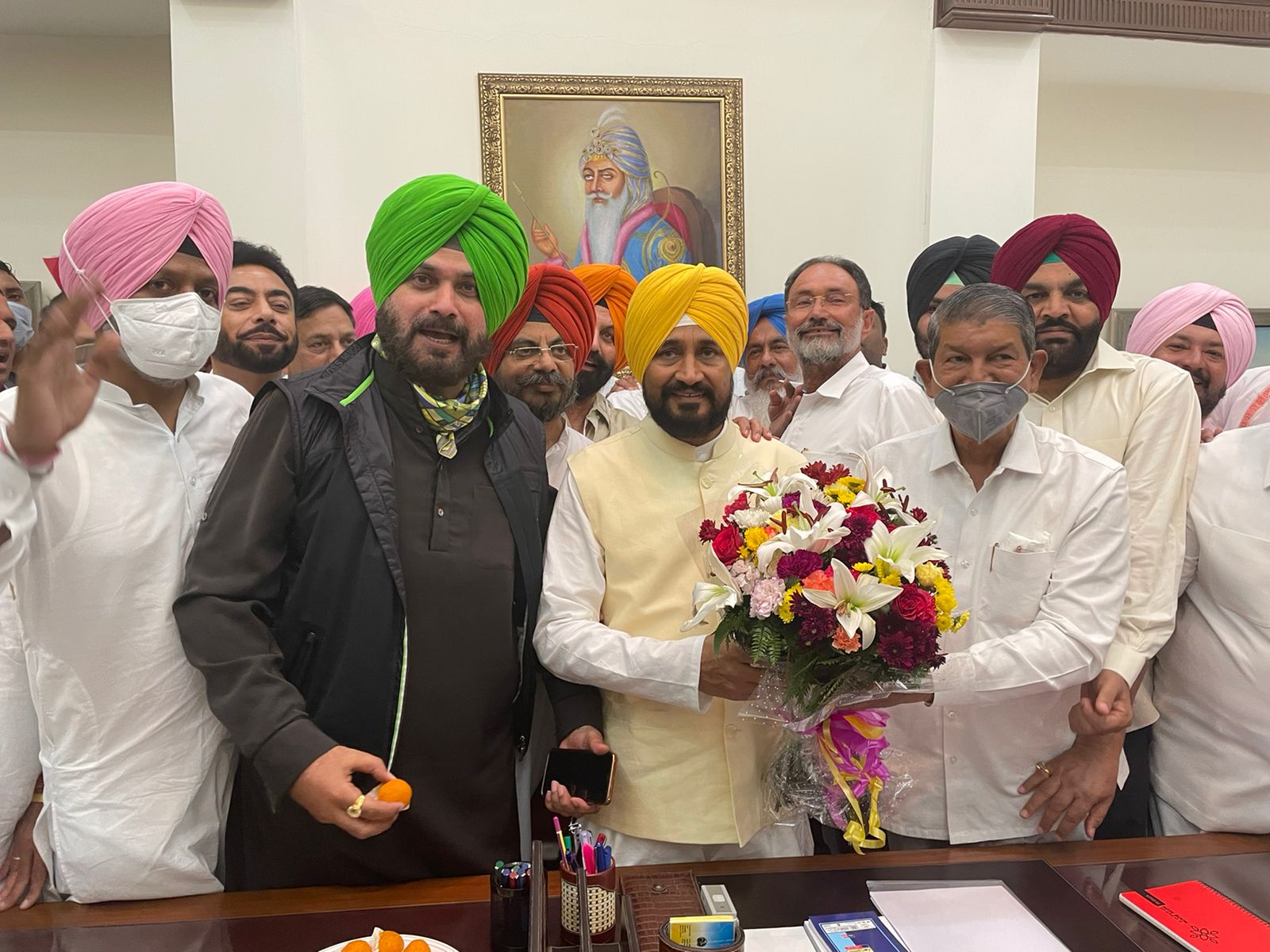 Amarinder Singh: Not joining BJP, but won't remain In Congress