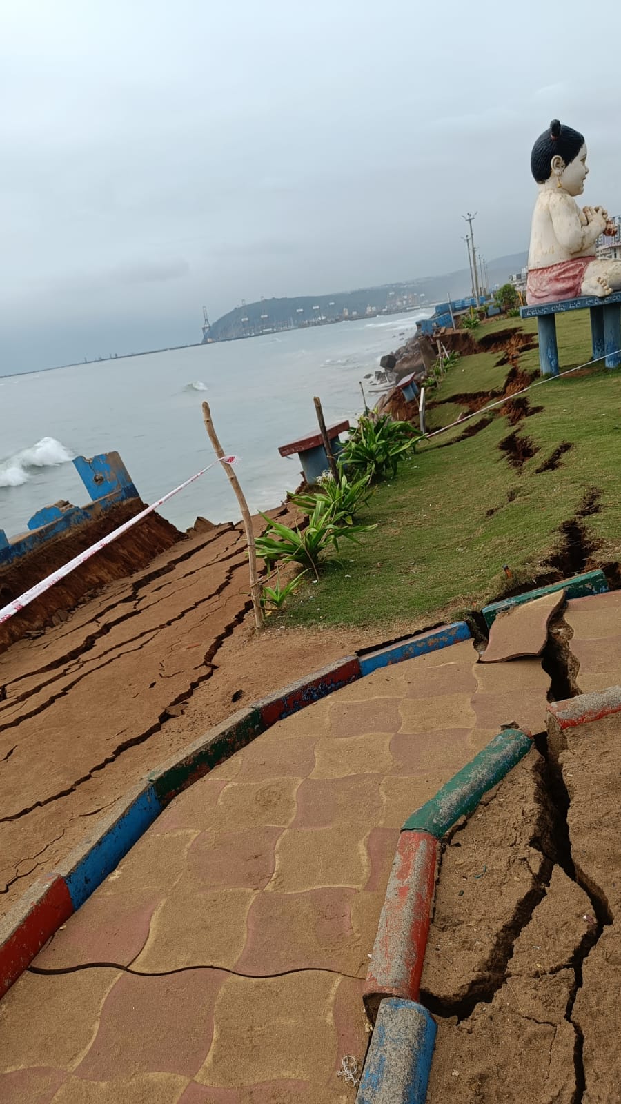 vizag-beach, children park