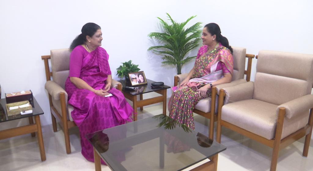 vijayashanti met shashikala