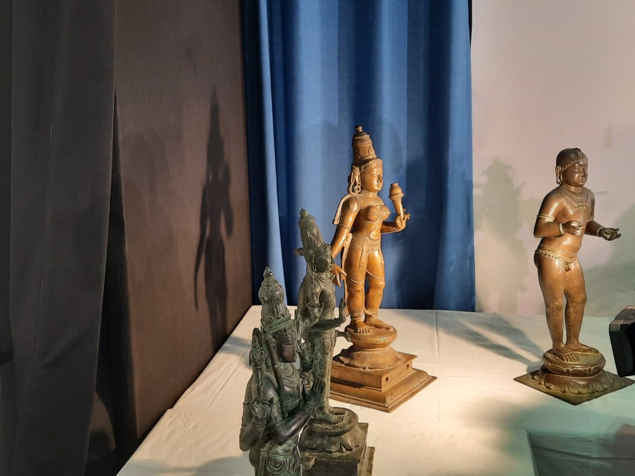 Antiquities handover to Government of Tamil Nadu