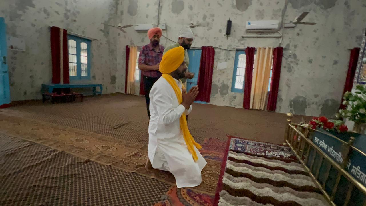 ਗੁਰਮੇਲ ਸਿੰਘ ਨੇ ਆਪਣੇ ਪਿੰਡ ਘਰਾਚੋਂ ਦੇ ਗੁਰਦੁਆਰਾ ਸਾਹਿਬ 'ਚ ਮੱਥਾ ਟੇਕ ਕੇ ਕੀਤਾ ਚੋਣ ਪ੍ਰਚਾਰ