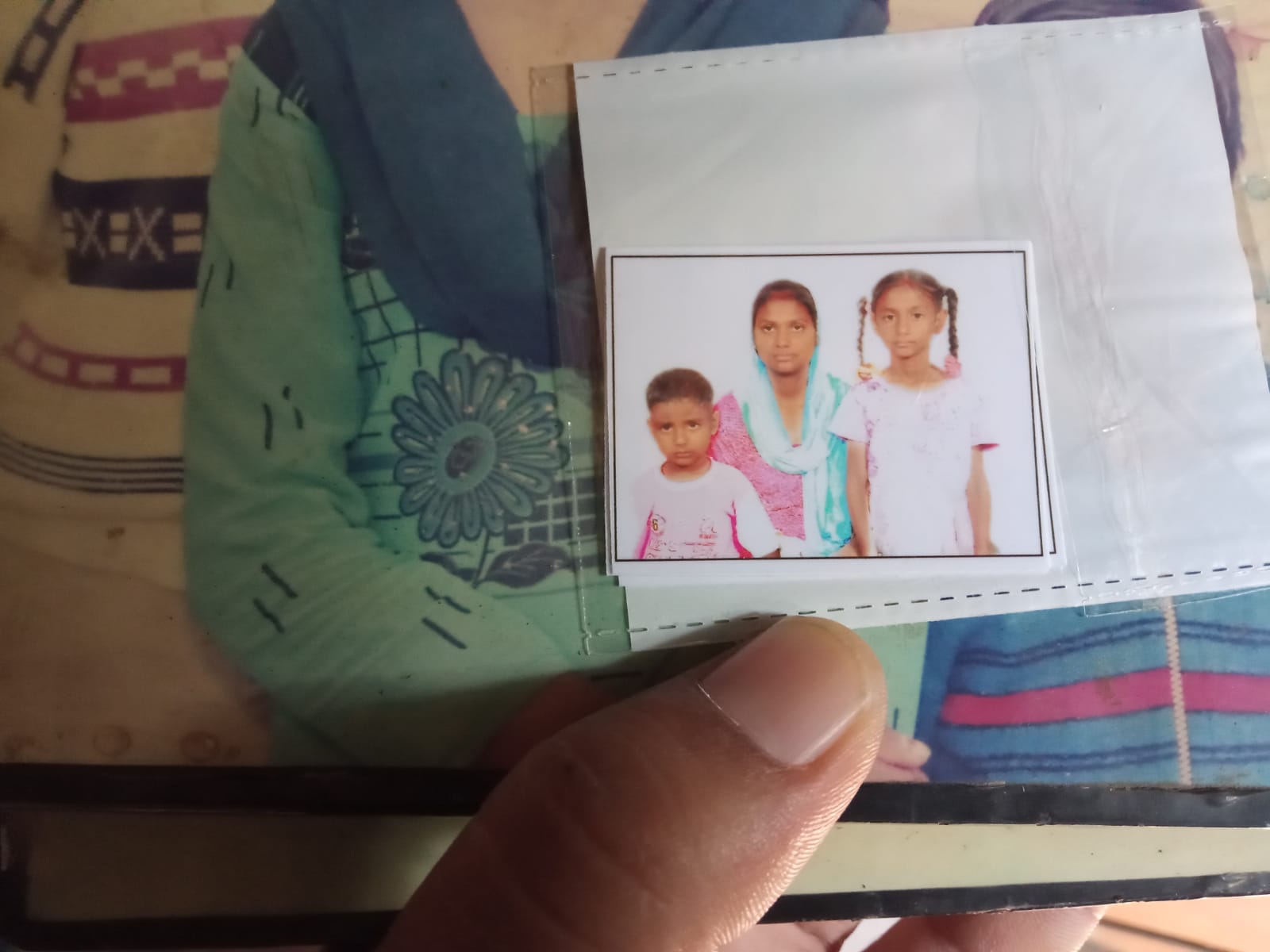 5 members of same family burnt alive