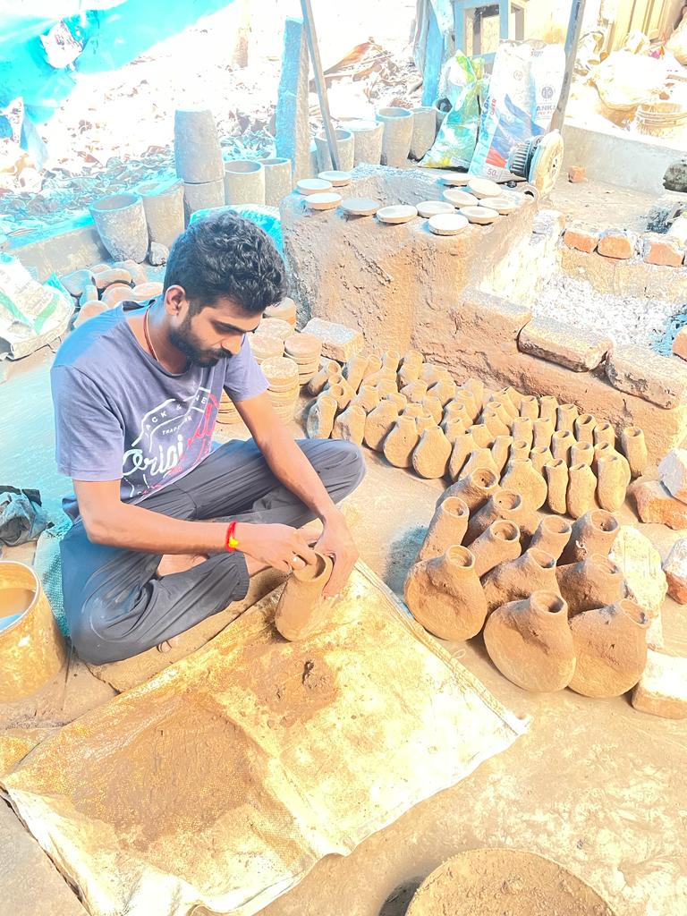 : The Aranmula Mirror, a metallurgical wonder and GI-protected centuries-old handicraft from Kerala, whose priced pieces adorn the British Museum and Buckingham Palace, is now under threat from the effects of climate change.